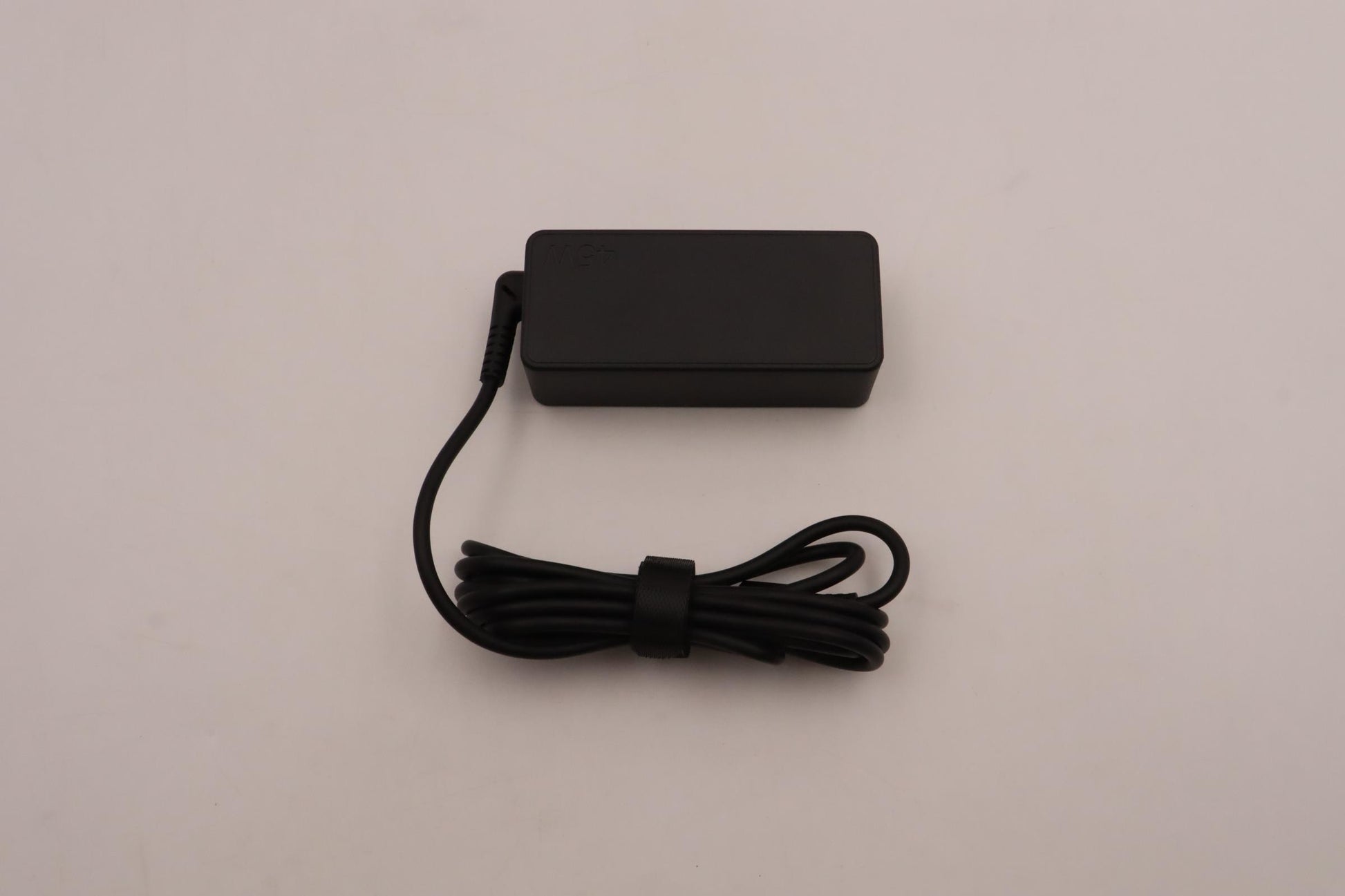 Lenovo 5A10W86249 USB-Ladegerät 45 W – USB-C×1, PD 3.0 – Schwarz – für Lenovo-Laptops