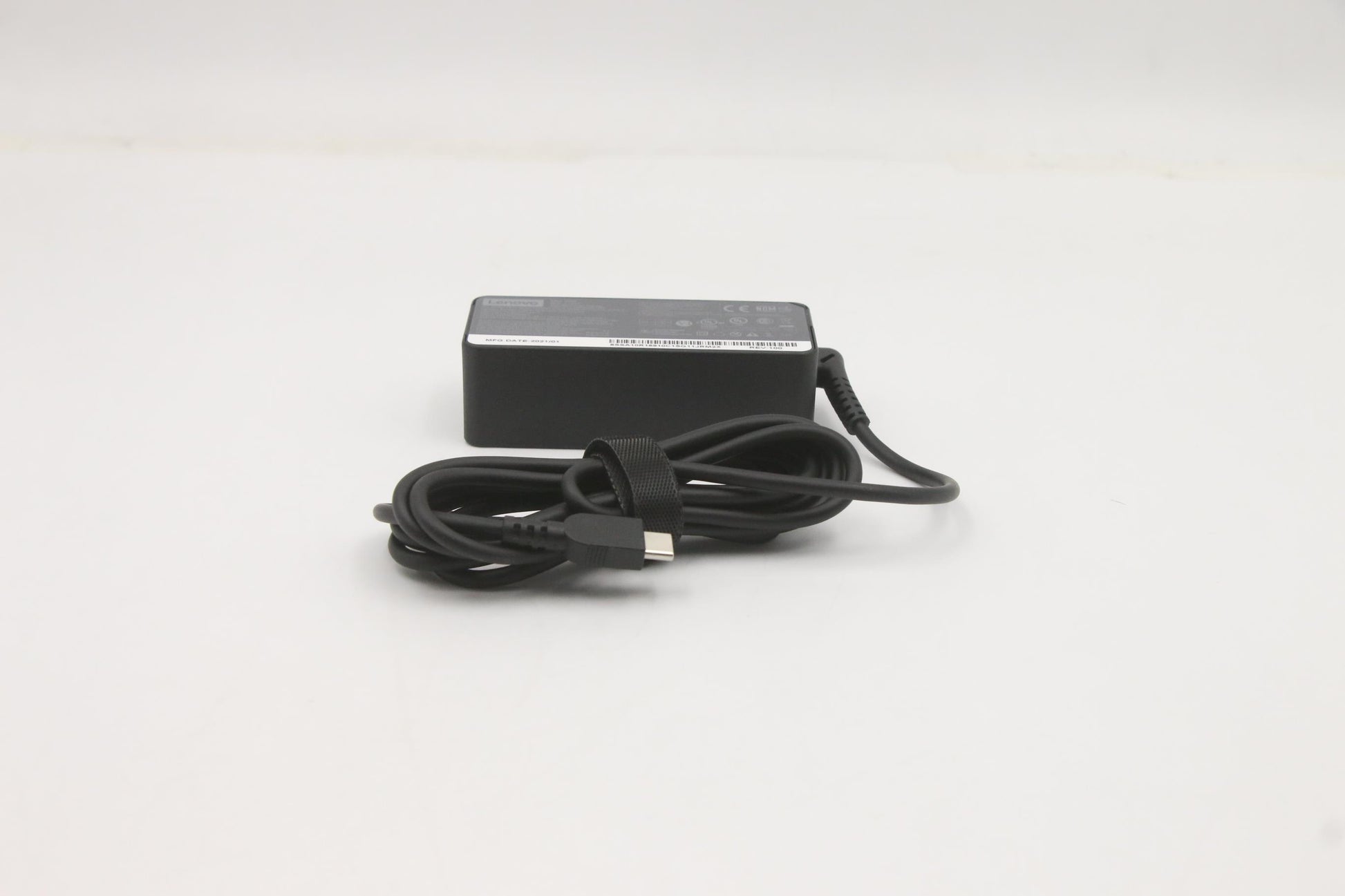 Lenovo 5A10W86243 USB-Ladegerät 45 W – USB-C×2 – für Lenovo-Laptops, schwarz