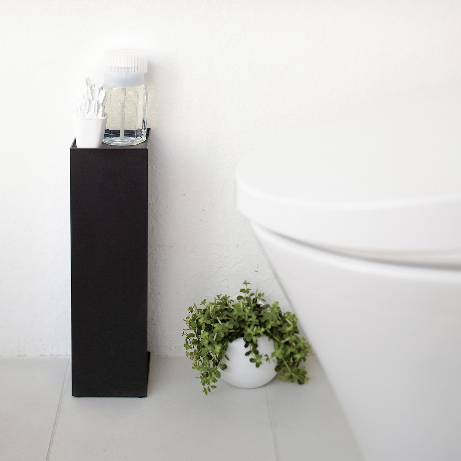 Yamazaki Toilettenpapierständer – Stahl, schwarz, für 3 Rollen, 11,5 × 11,5 × 38,5 cm