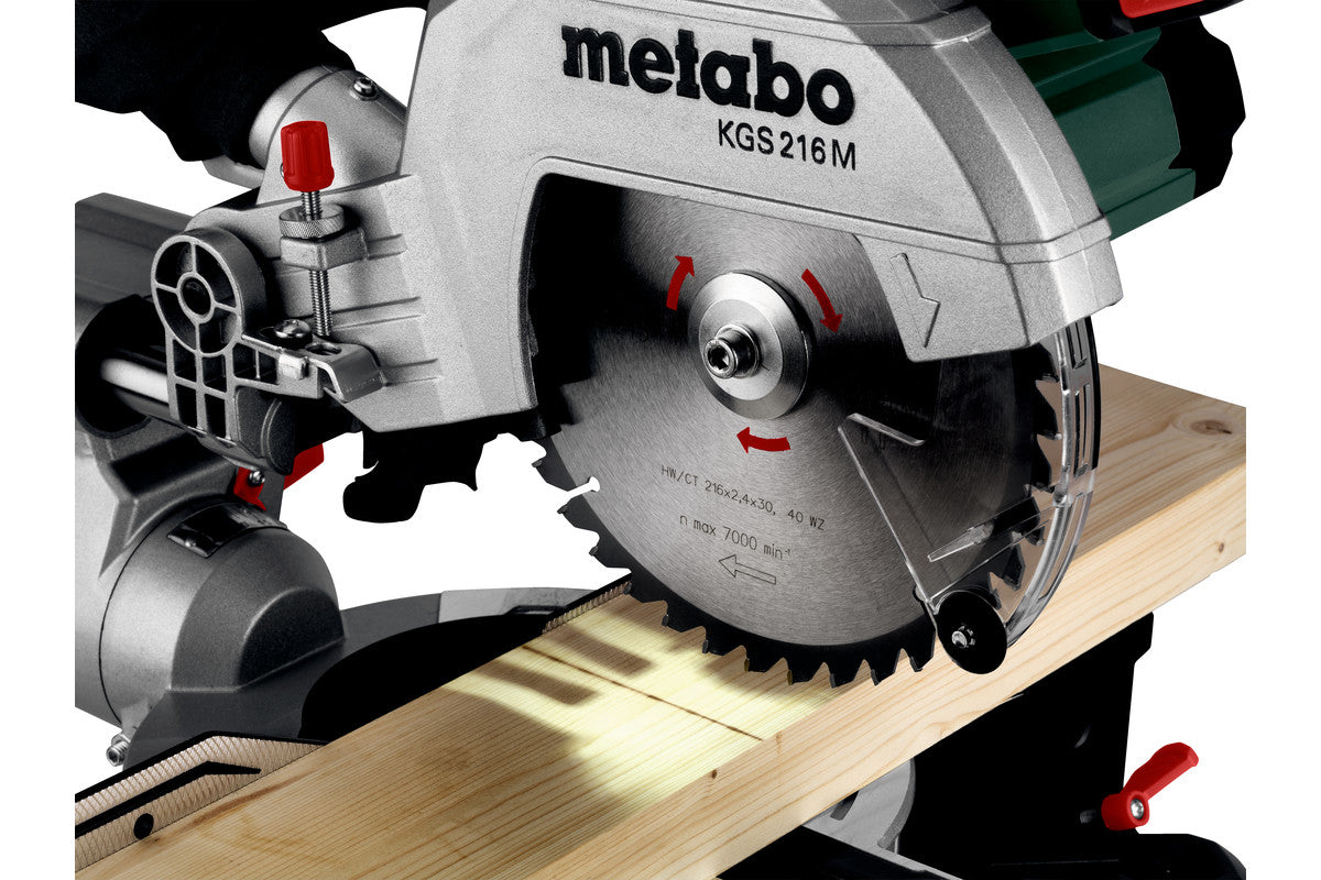 Metabo Kappsäge KGS 216 M – 1 500 W – Sägeblatt-Ø 216 mm – inkl. Sägeblatt & Staubbeutel