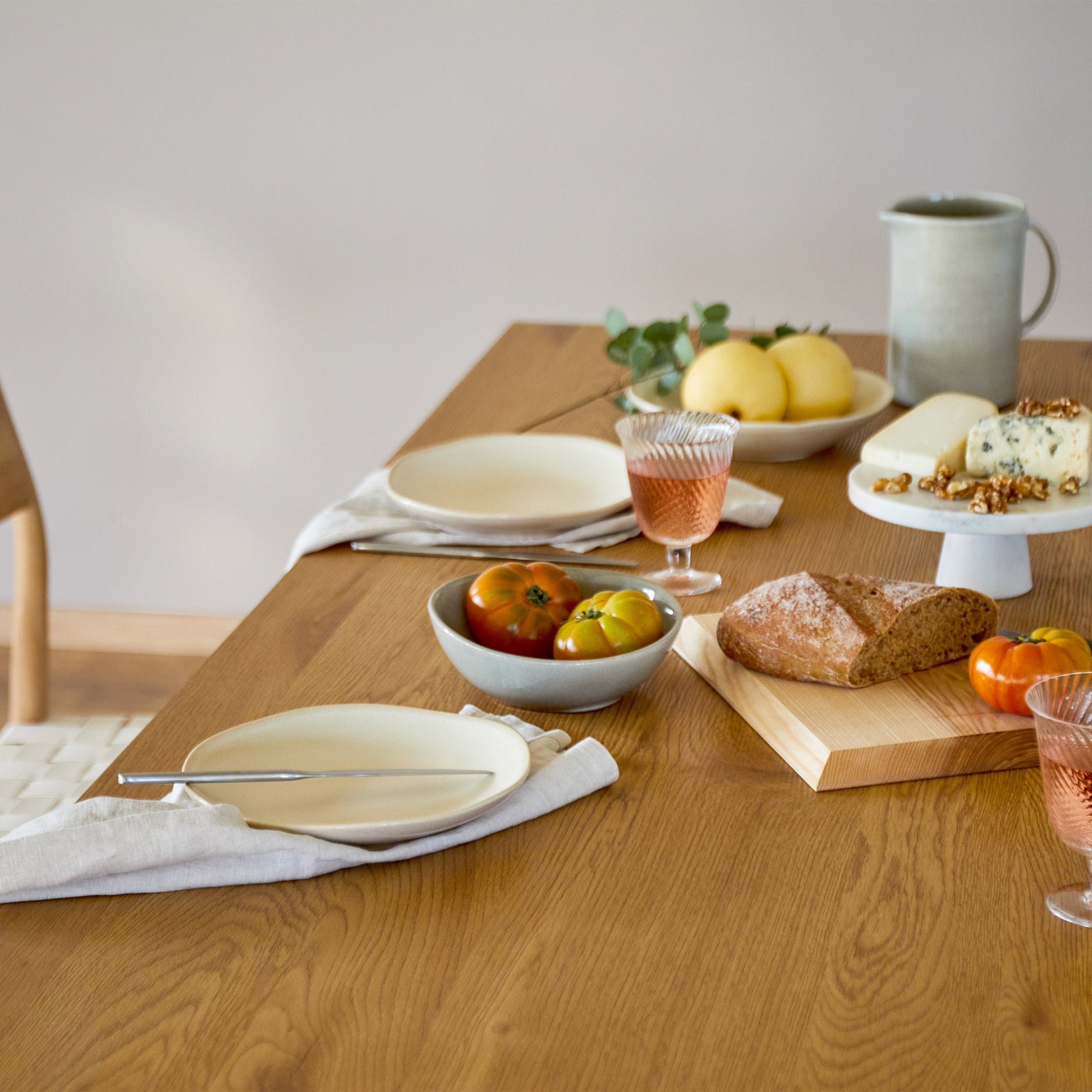 URBANARA Essteller – 4er Set, Ø 20 cm, Steingut, Beige, spülmaschinenfest, mikrowellengeeignet