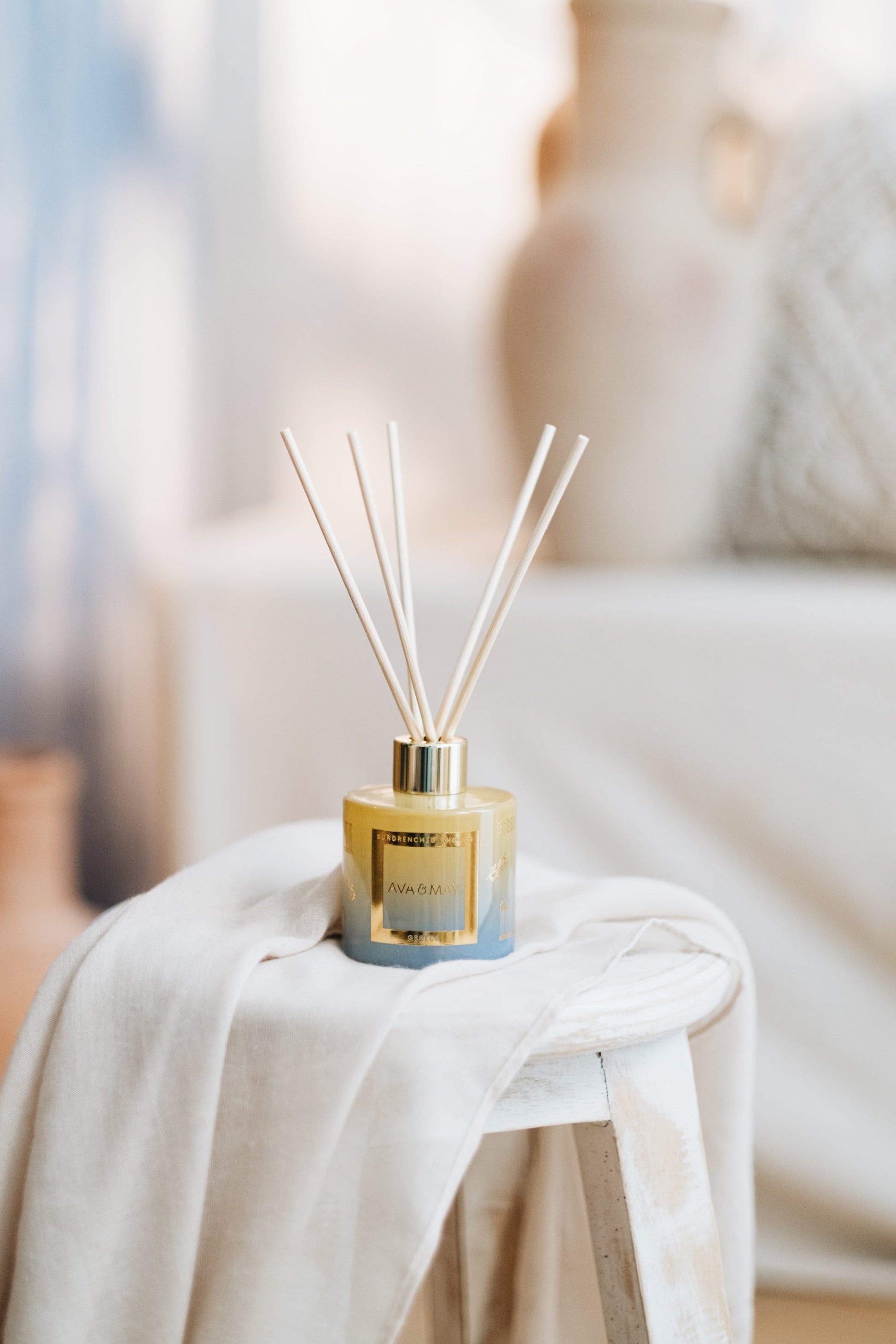 AVA & MAY Duftstäbchen Sundrenched Rhodes Feige – 100 ml – Stäbchen aus Echtholz