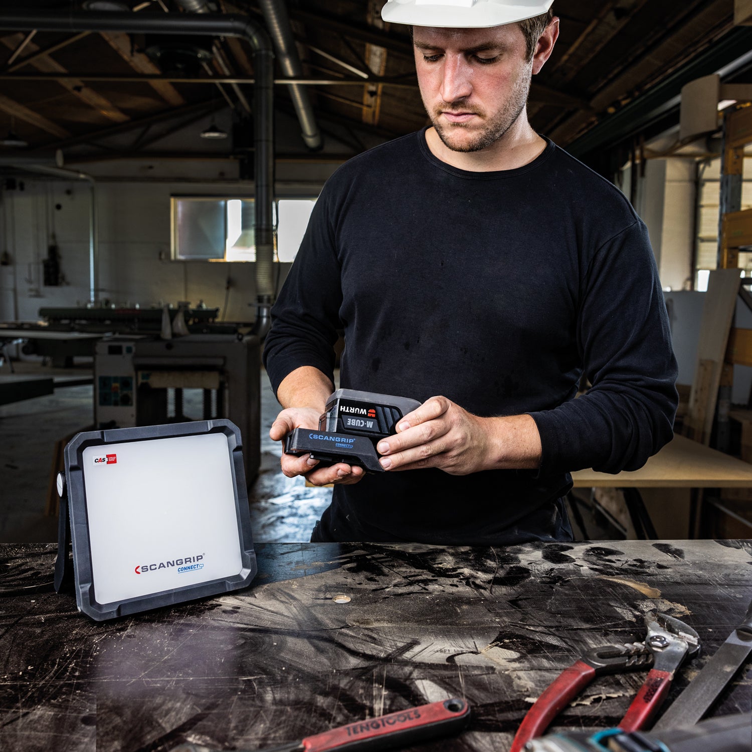 SCANGRIP Arbeitsleuchte Vega 2 Connect – 2000 lm, 100°, CAS Akku, IP54, dimmbar
