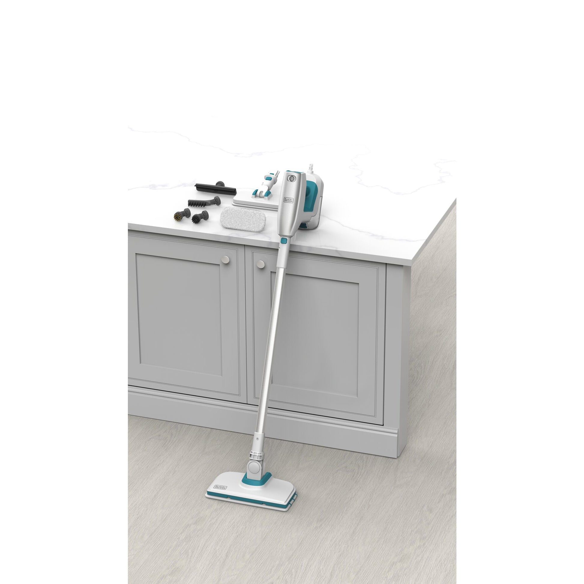 Black & Decker Dampfbesen – 500 ml, türkis, weiss, für Hartböden