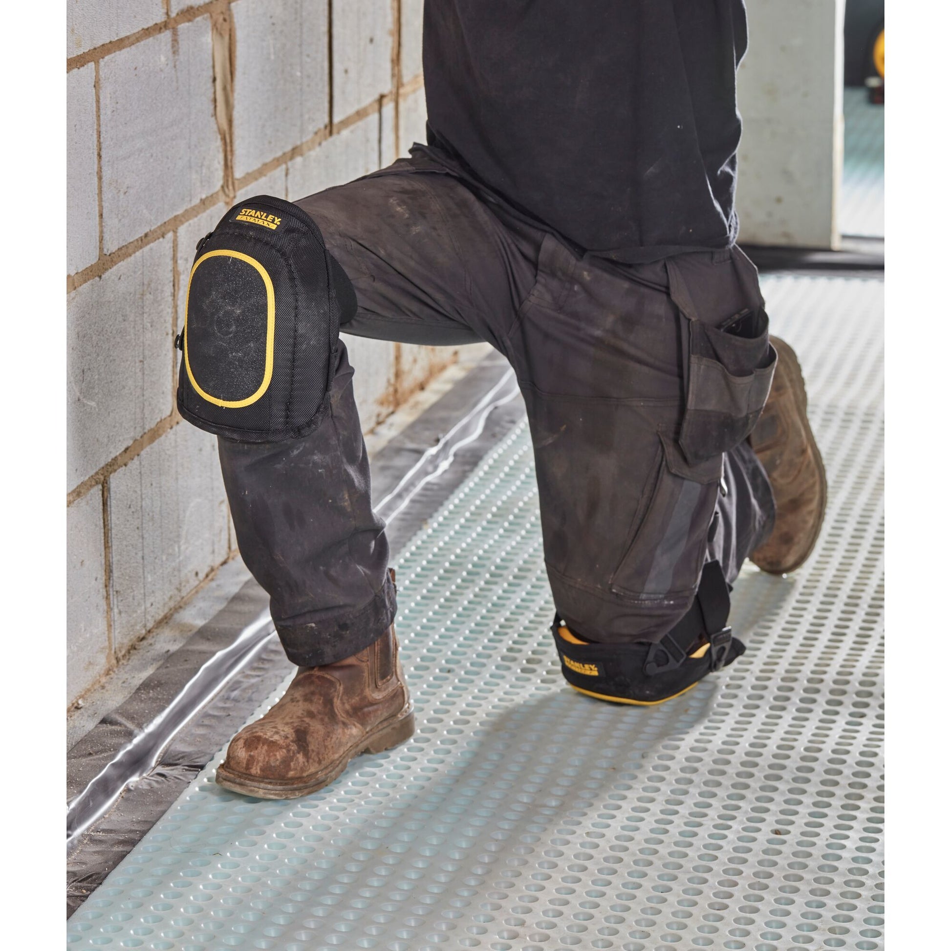 Stanley Knieschützer FatMax – Universalgrösse – Schwarz, 1680D Nylon, Schnallenverschluss