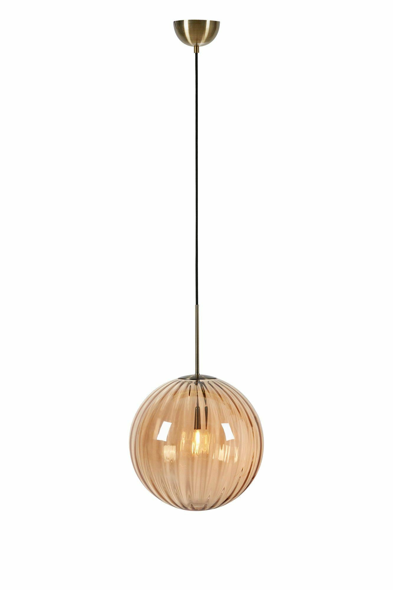 Markslöjd Pendelleuchte Fengari – Ø 35 × 53,5 cm, 40 W, Neutralweiss, Bernstein/Messing, E14