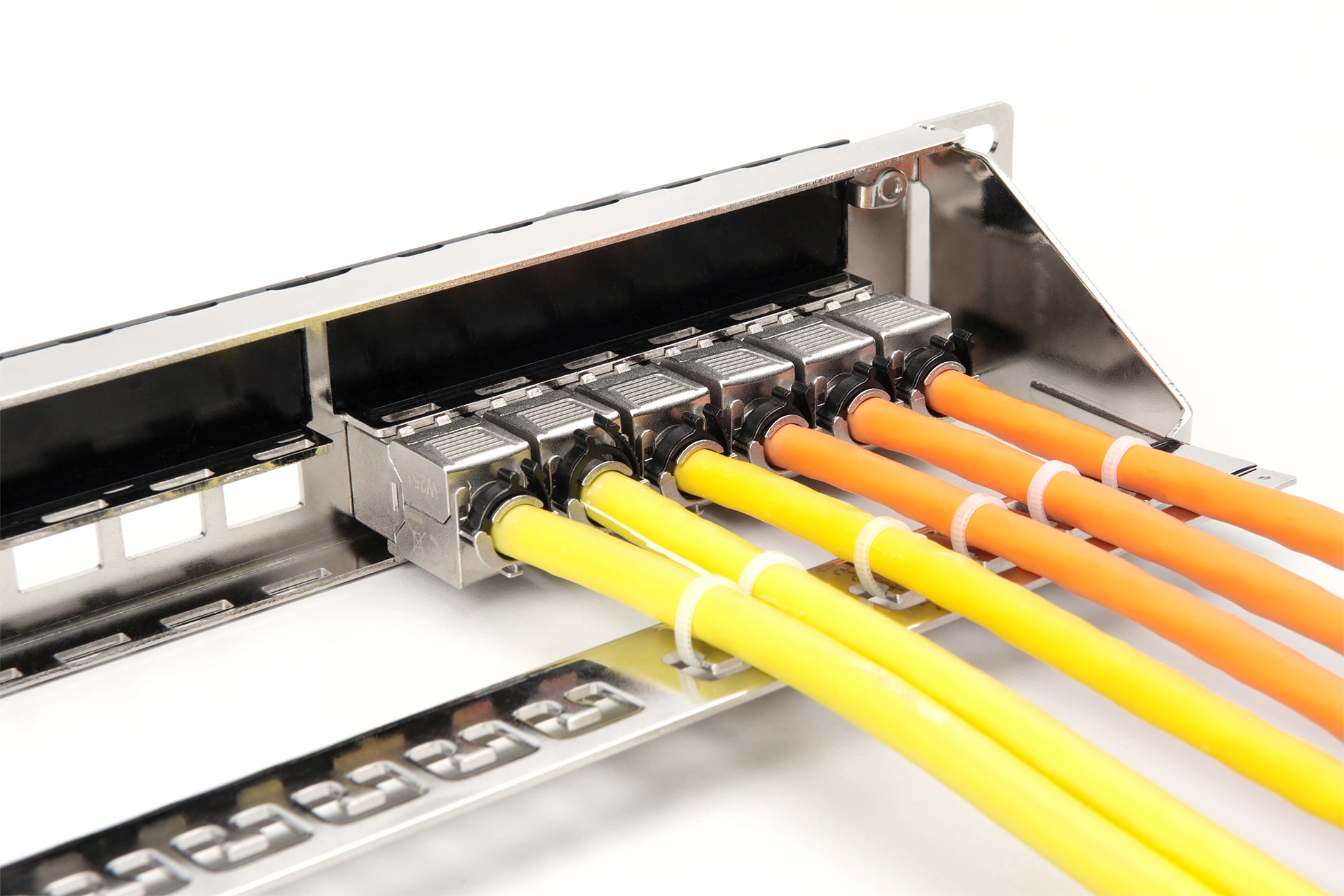Digitus Patchpanel – 24× RJ‑45, galvanisierter Stahl, 1U, metallisch