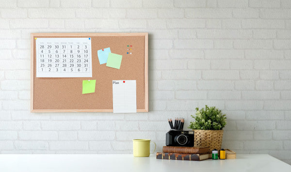 Bi-Office Pinnwand – Kork, Holzrahmen – 90 × 60 cm