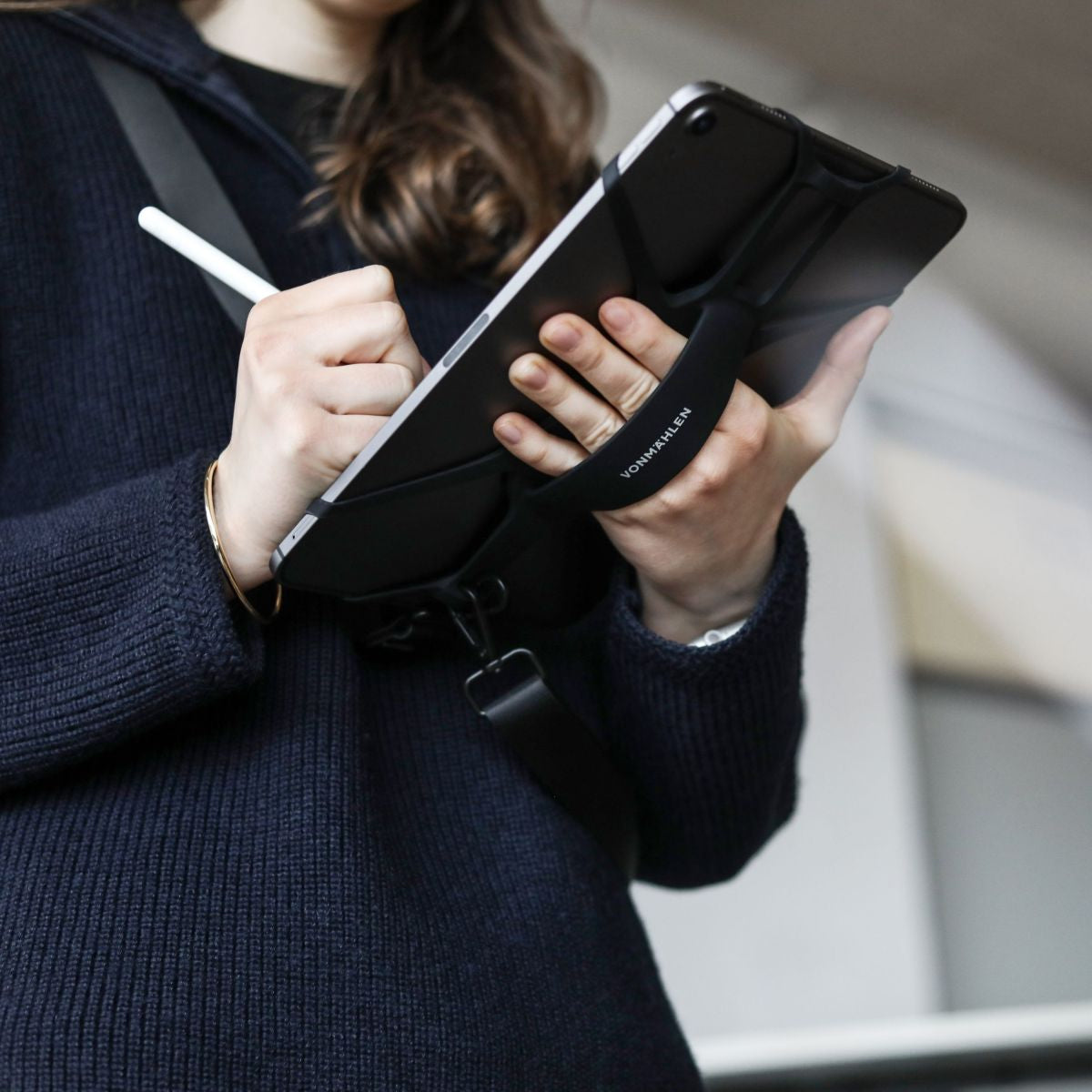 Vonmählen Infinity Max Tablet-Arm – bis 11" – verstellbar, rPET – Schwarz