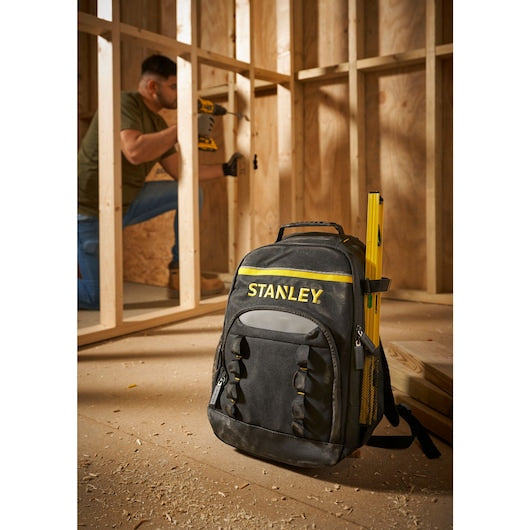 Stanley Werkzeugrucksack, 160 × 350 × 440 mm, Nylon, Schwarz, Rucksack-Tragefunktion