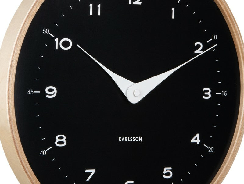Karlsson Wanduhr – Analog, lautlos, Ø 30 cm, schwarz, Holz