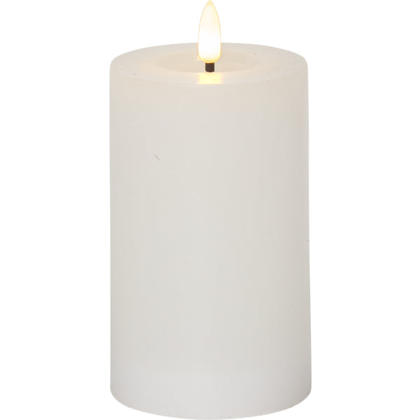 Star Trading LED-Kerze – Ø 7,5 × 15 cm – batteriebetrieben, weiss, flackernd, Timer 6/18 h