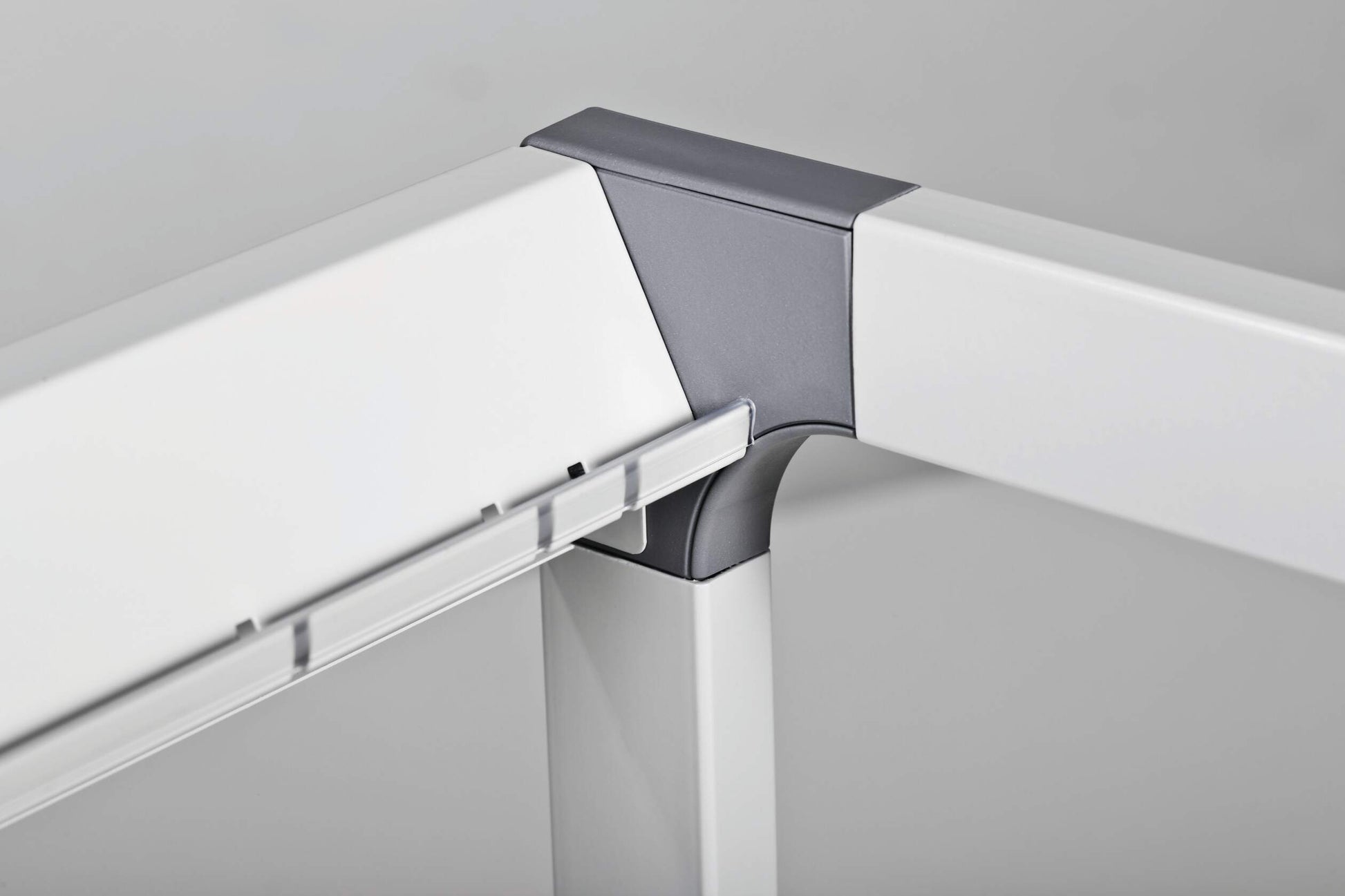 Durable SYSTEM 75 VH IT-/Medizin-Fahrwagen – 75 × 53,4 × 115 cm, höhenverstellbar, grau, Stahl