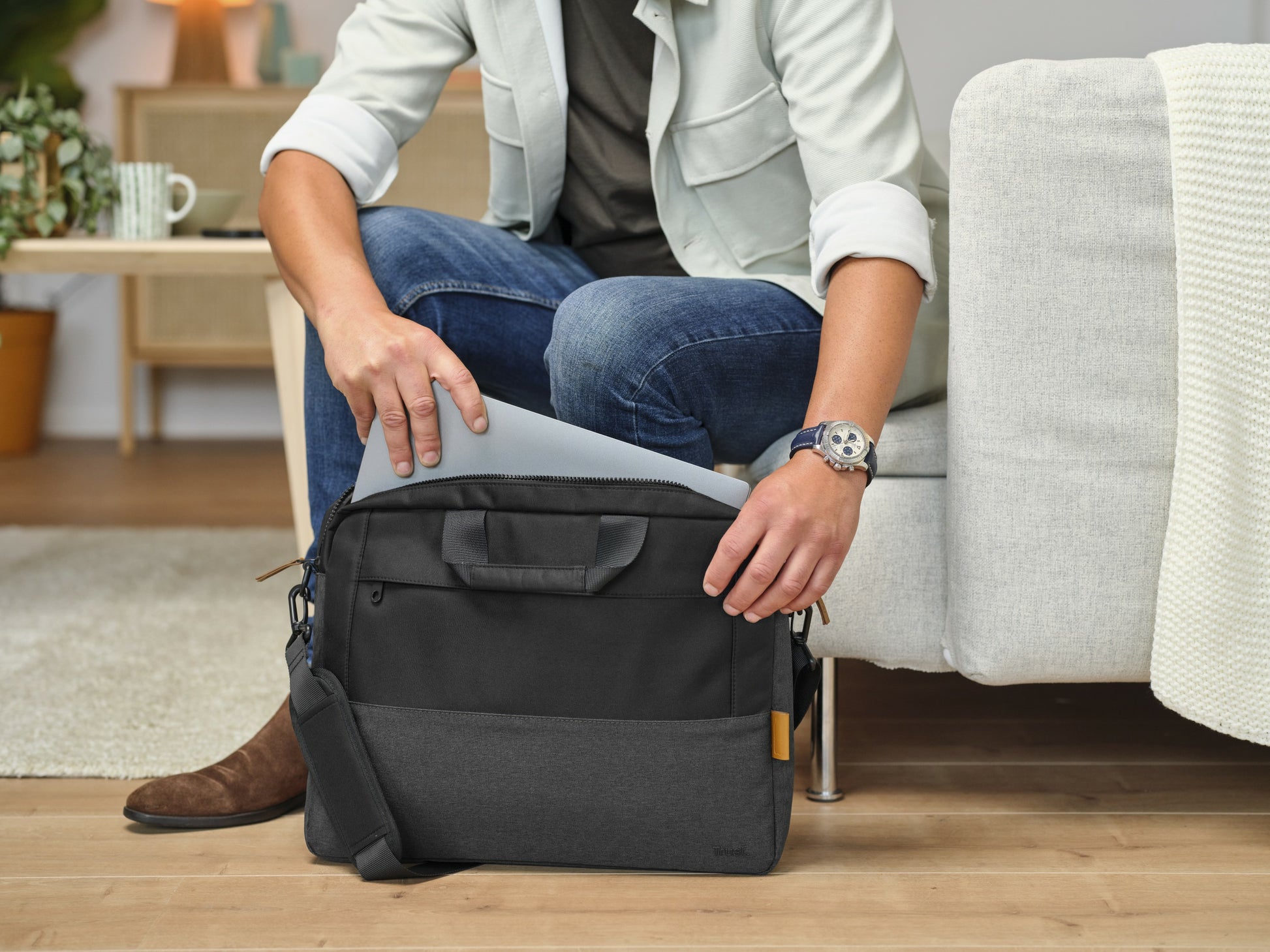 Trust Lisboa Notebook-Tasche für Notebooks bis 16" – wasserdicht, schockresistent – Schwarz