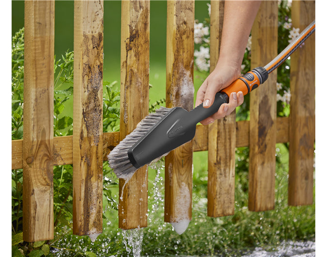 Gardena Scheuerbürste Cleansystem – 32×8,4×10,8 cm, grau/orange, 1 Stück