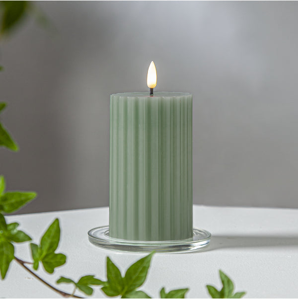 Star Trading Säulenkerze – Ø 7,5 × 15 cm, 0,02 W, Warmweiss, Grün, Batteriebetrieb, Timer (6 h/18 h)