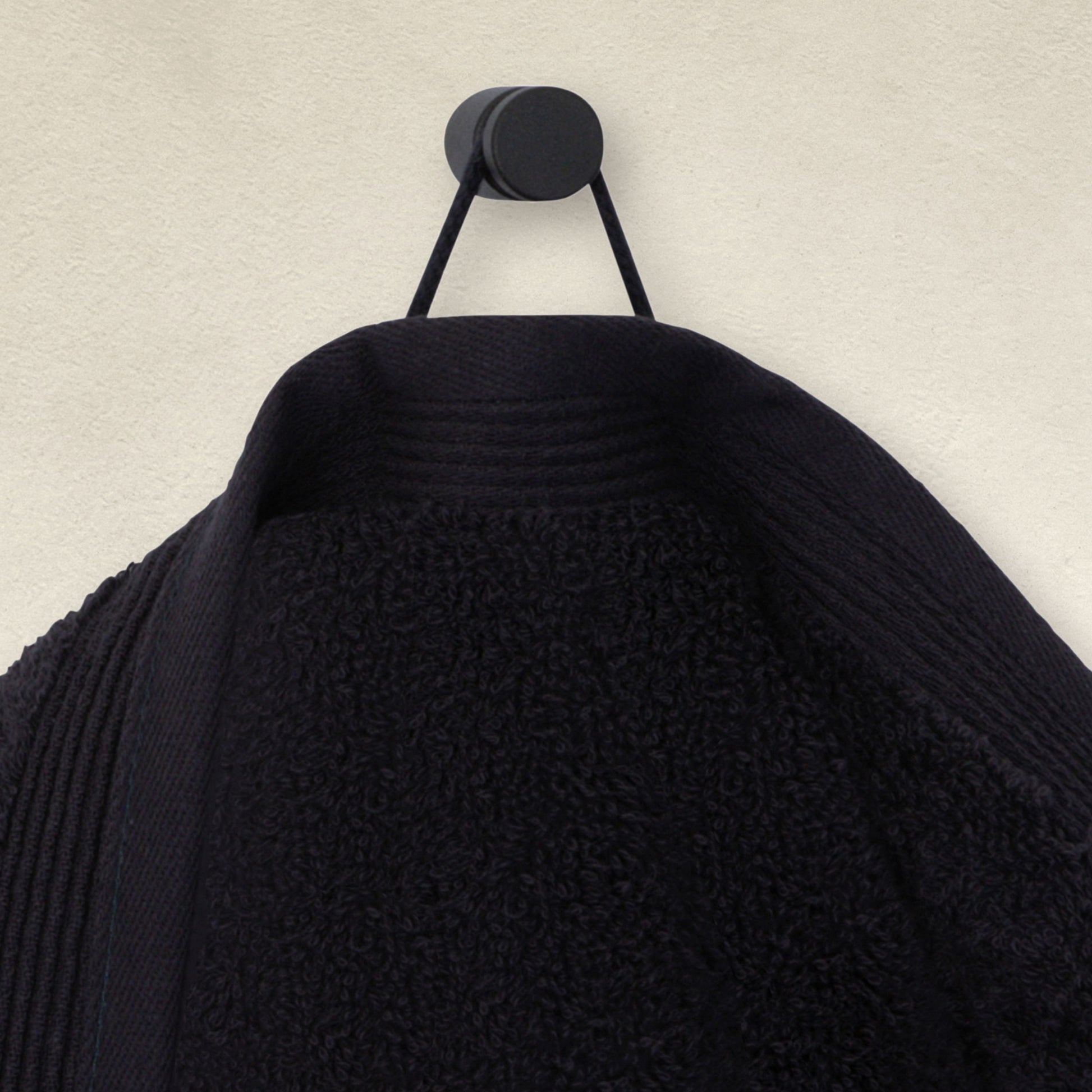 MÖVE Superwuschel Badetuch – 100 × 160 cm – Dunkelgrau – Baumwolle, 550 g/m² – 60 °C