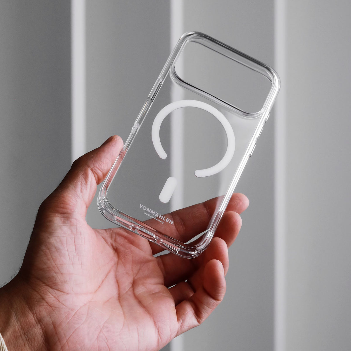 Vonmählen Backcover – für Apple iPhone 17 Pro Max – transparent/weiss – PC, MagSafe-kompatibel