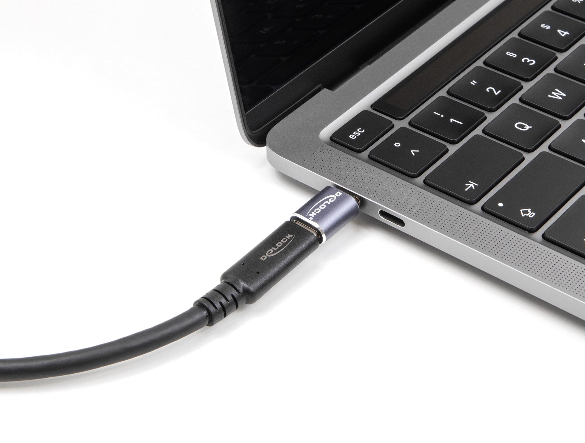 DeLOCK USB-Adapter USB-C auf USB-C – USB4 40 Gbit/s – PD 240 W – Metallgehäuse – Violett