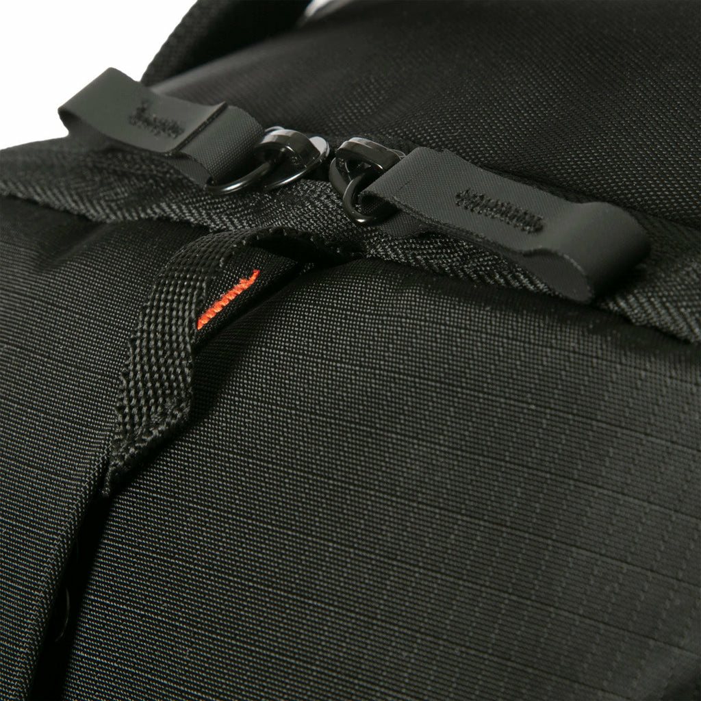 Targus Notebook-Rucksack Terra EcoSmart – für 16", 23 l, mit Regenabdeckung, Polyester – schwarz