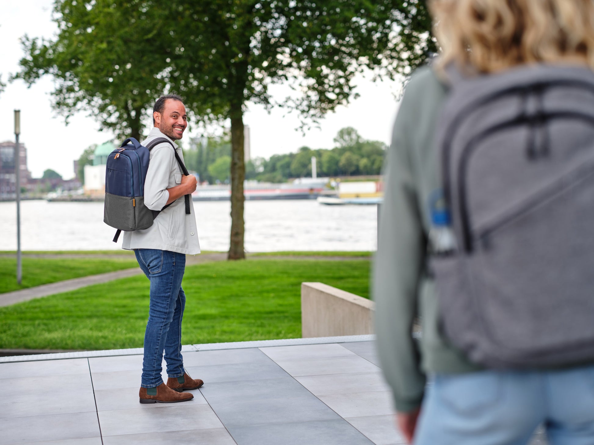 Trust Avana – Notebook-Rucksack – für 16"-Notebook, 20 l, rPET, grau