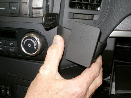 Brodit ProClip Montageplatte, Auto – für Mitsubishi Pajero 2007–2019 – Schwarz