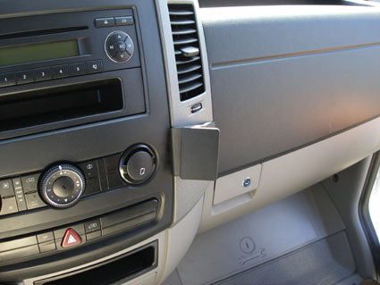 Brodit ProClip – Auto-Halterung – für Mercedes-Benz Sprinter (07–18), Volkswagen Crafter (07–16) – Schwarz