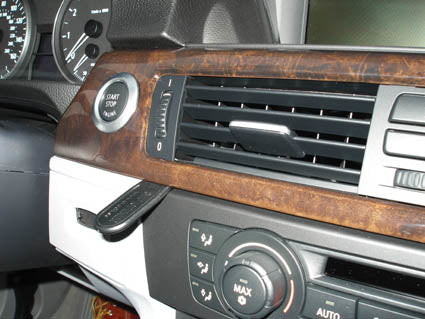 Brodit ProClip – Auto-Halterung – für Modelle mit werkseitiger Navigation und Holzdekor