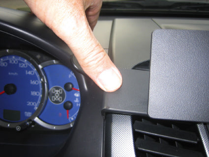 Brodit ProClip Montageplatte – für Mitsubishi L200 2006–2015