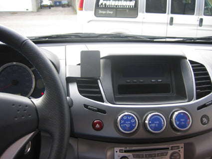 Brodit ProClip Montageplatte – für Mitsubishi L200 2006–2015