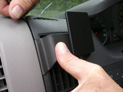 Brodit Montageplatte ProClip – für Citroen Jumper 07–17, Fiat Ducato 07–17, Peugeot Boxer 07–17 – Schwarz