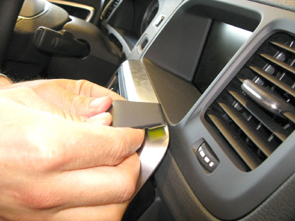Brodit Auto-Halterung, gewinkelt – für Volvo S60 (2011–2015), Volvo V60 – Schwarz