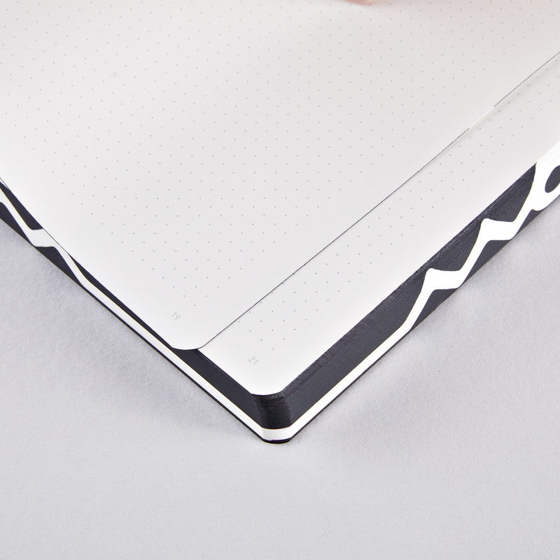 nuuna Notizbuch Graphic L, A5, 256 Seiten – schwarz, weiss