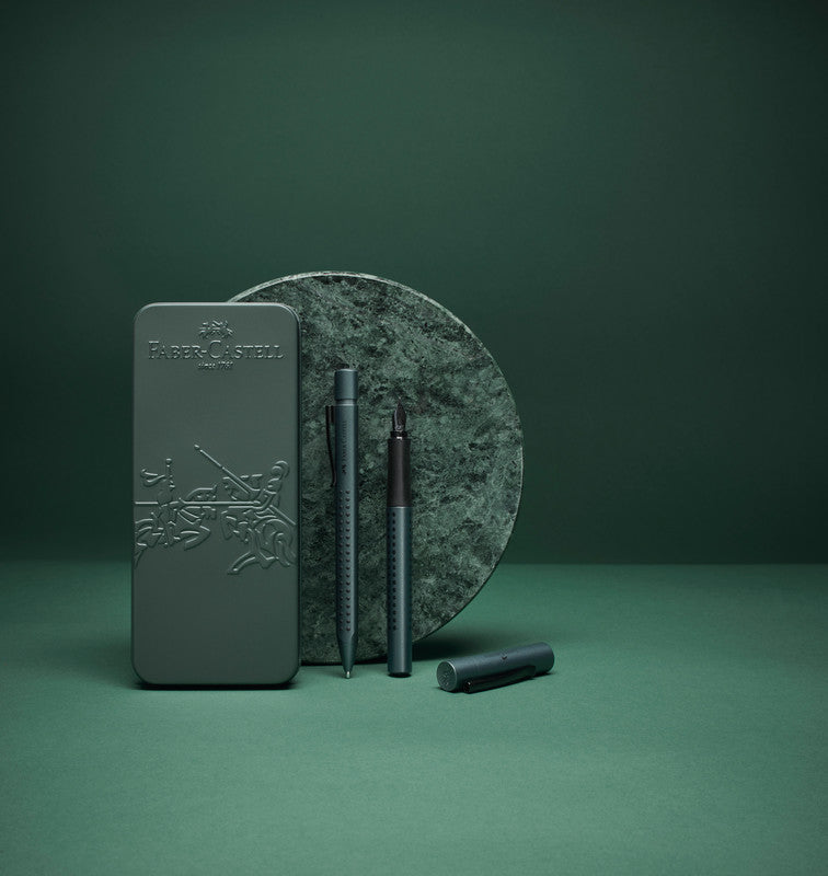 Faber-Castell Grip Edition Schreibset – Kugelschreiber XB & Füllfederhalter M – Blau – Metalletui – 2-teilig