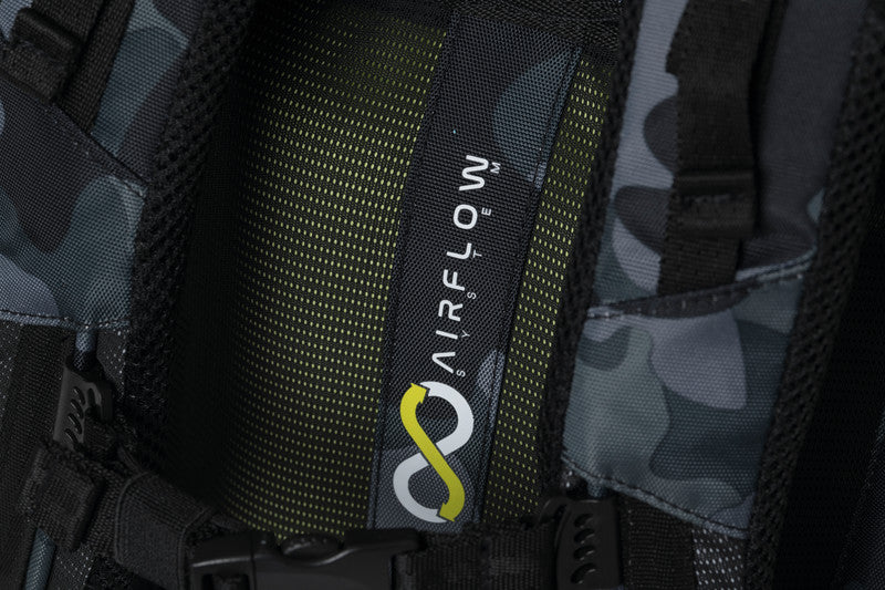 Beckmann Schulrucksack Active Air Flx – Camo Rex – mit Leuchteffekt – recycelte Materialien
