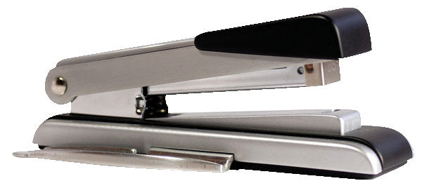 Bostitch B8 Hefter, 26 Blatt, Flat-Clinch, Heftklammerentferner, Einlegetiefe 65 mm, Schwarz, verchromt