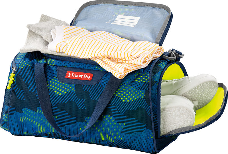 Step by Step Sporttasche – Motiv Fire Engine Brandon, mit Schultergurt, wasserabweisend, 38 × 20 × 23 cm