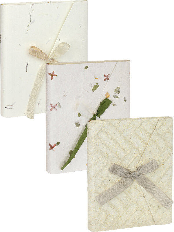 ZEP EIBERT Gästebuch ARIANNA – 60 Seiten – 230 × 300 mm – gebunden, Pergamentpapier, weiss
