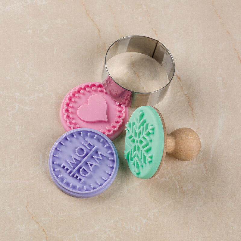 Trodat Keksstempel-Set – Motive: Herz, Schneeflocke, 'Home Made' – Holz/Edelstahl/Silikon – Ø 6 cm – 3-teilig