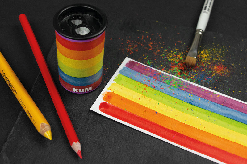 Kum Spitzer – manuell, 2-Loch, mit Behälter, für Blei- und Buntstifte Ø 8 und 11 mm, Magnesium, assortiert