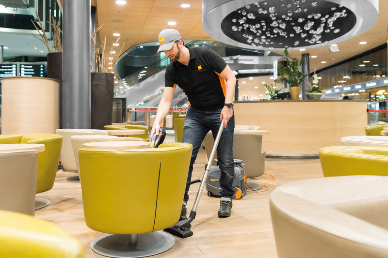 Taski Staubsauger Aero 8 SEV – 585 W, 13 l, Netzbetrieb, Kabel 12,5 m