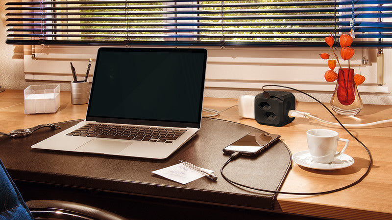 Steffen Steckdosenleiste Cube – 1,50 m, Kunststoff, Anthrazit, 8× T13, 1× USB-C PD 18 W