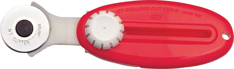 NT Cutter Rollenschneider – Länge 190 mm, Klingenbreite 28 mm, Rot, inkl. 1 Klinge