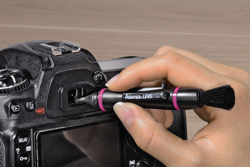 Hama LensPen Reinigungsstift MicroPro II – Objektivpinsel, Ø 5 mm – für Okulare, Smartphone-Kameras