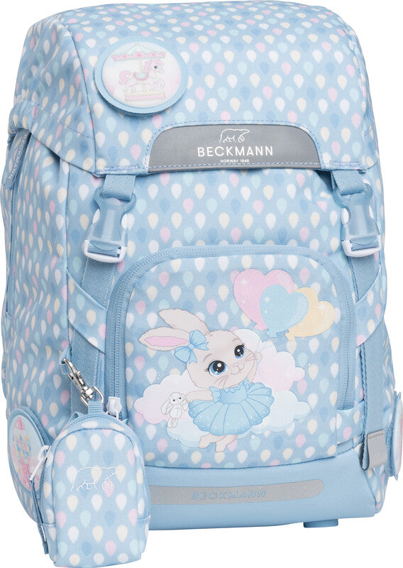Beckmann Classic 1st – Schulrucksack, Blue Bunny, 22 l, 24×37×25 cm, für Laptop bis 15", mit Wendetasche