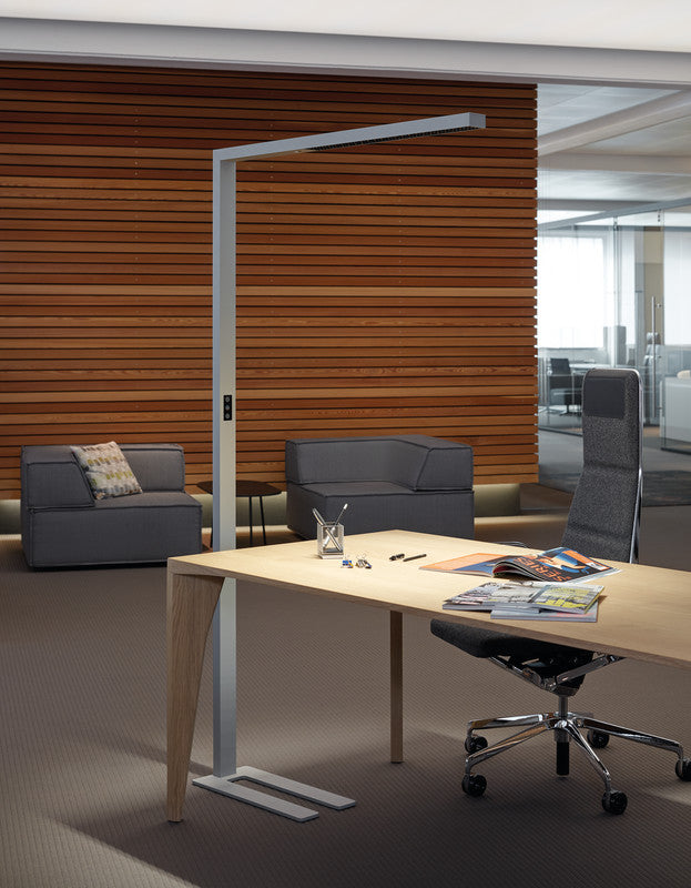 MAUL LED-Stehleuchte Sirius Colour Vario – dimmbar – 3000–5700 K – 10’110 lm – weiss