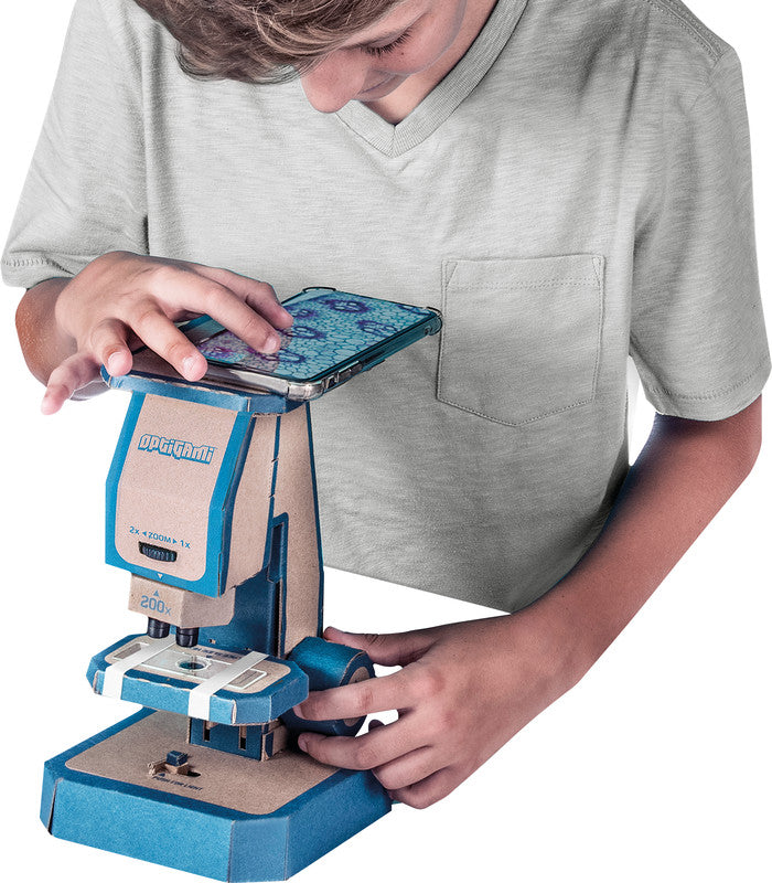 Carson Kids Optigami Mikroskop – Bausatz, LED-Beleuchtung, Smartphone-Adapter, 167 × 254 × 142 mm, 50–400×