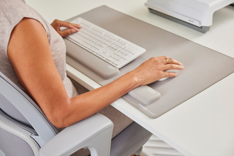Fellowes Handgelenkauflage Breyta – für Tastatur – HEX-Cushion – 470×60×17,5 mm – sand