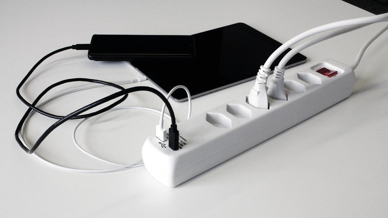 Steffen Steckdosenleiste Power Easy – 1,50 m, Kunststoff, Weiss, 6 Steckdosen T13, mit USB