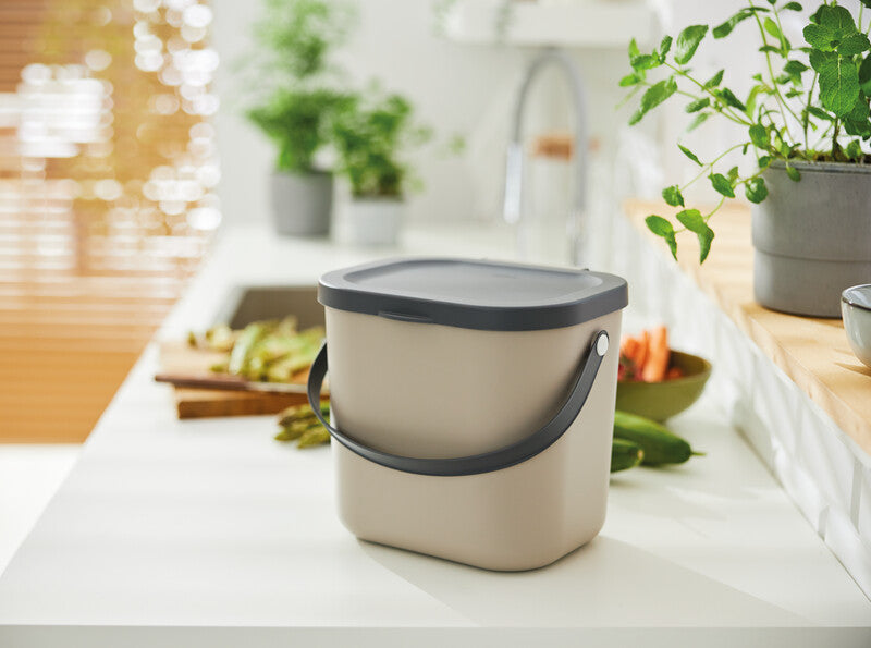 Rotho Recyclingbox Albula – 6 l – Kunststoff, rechteckig – Cappuccino